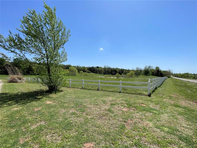 16285 S Maple Rd, House other with 3 bedrooms, 3 bathrooms and null parking in Hinton OK | Image 14
