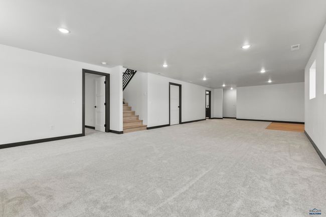 2384 Top Shelf Ave, House other with 6 bedrooms, 3 bathrooms and null parking in Spearfish SD | Image 27