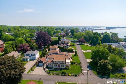 9 1st Ave, Branford, CT, 06405-5407 | Card Image