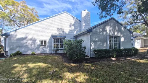 203-2-4948 Lake Waterford Way W, Melbourne, FL, 32901-8447 | Card Image