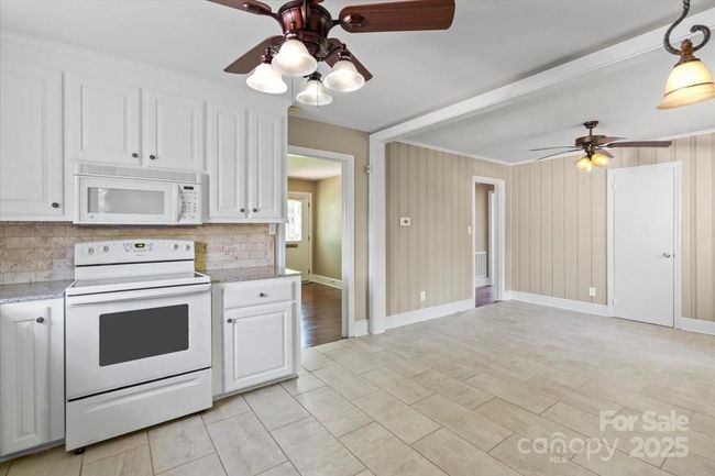 Kitchen | Image 15