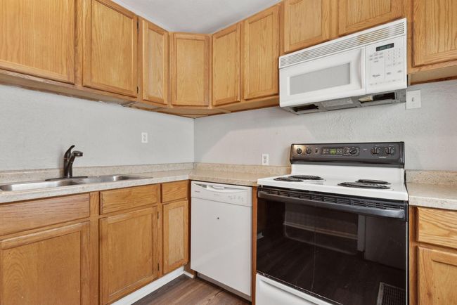 Main Level Kitchen | Image 13