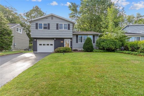 120 Wilson Ave, Liverpool, NY, 13088-4337 | Card Image