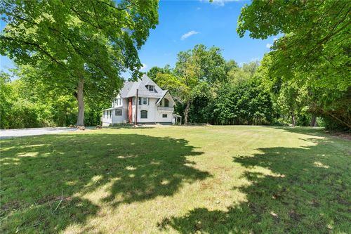 apt-2-727 W Beaver St, Zelienople, PA, 16063-1832 | Card Image