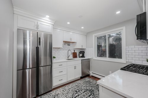 36 B Dale Road, Hooksett, NH, 03106 | Card Image