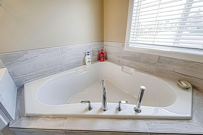 149 Bow Ridge Cres, House detached with 3 bedrooms, 3 bathrooms and 4 parking in Cochrane AB | Image 35