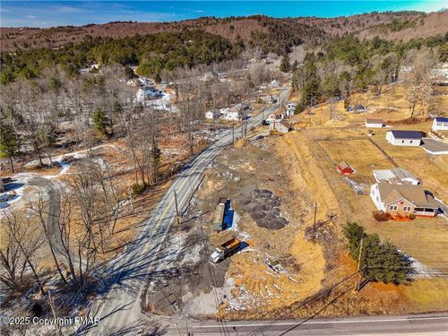 30 Hahns Dairy Rd, Palmerton, PA, 18071-5428 | Card Image