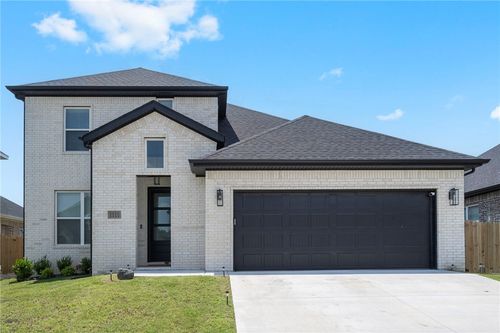 1111 Mammoth St, Bentonville, AR, 72713-5216 | Card Image