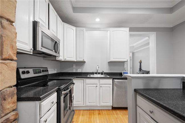 2113 Wharton St, House other with 3 bedrooms, 2 bathrooms and null parking in Pittsburgh PA | Image 11