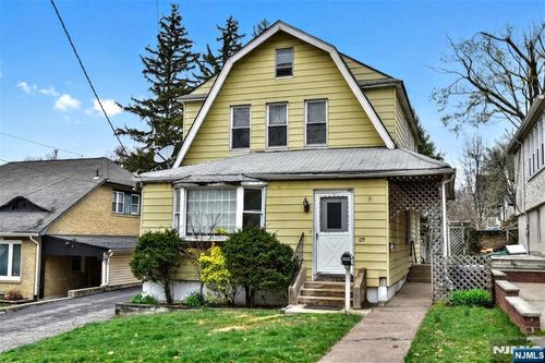 129 South St, Bogota, NJ, 07603-1062 | Card Image