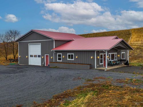 2943 Clyde Rd, Moscow, ID, 83843-7824 | Card Image