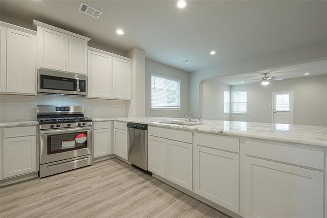 21923 Oia Island Dr, House other with 3 bedrooms, 2 bathrooms and 2 parking in Hockley TX | Image 21