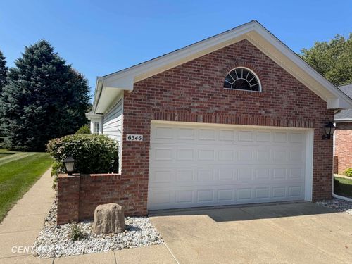 6346 Squire Lake Dr, Flushing, MI, 48433-2381 | Card Image