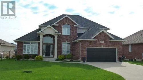 197 Augusta Blvd, Sarnia, ON, N7W0A1 | Card Image