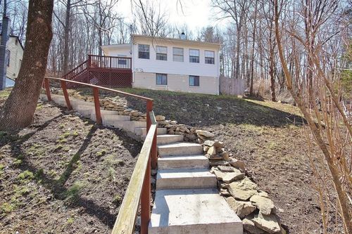 37 Lake Claire Dr, Middletown, NY, 10940-7614 | Card Image