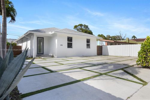 525 El Prado, West Palm Beach, FL, 33405-1959 | Card Image