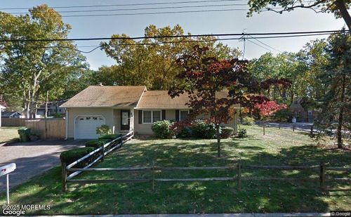 54 Paul Ave, Eatontown, NJ, 07724-2243 | Card Image
