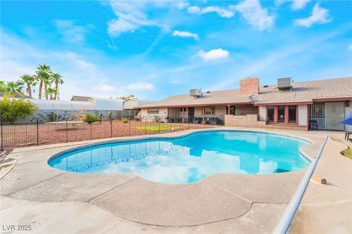 121 E Rancho Dr, Henderson, NV, 89015-7959 | Card Image