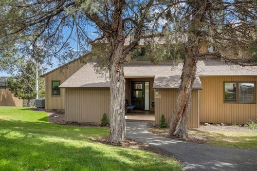 1970 Redtail Hawk Dr, Redmond, OR, 97756-6539 | Card Image