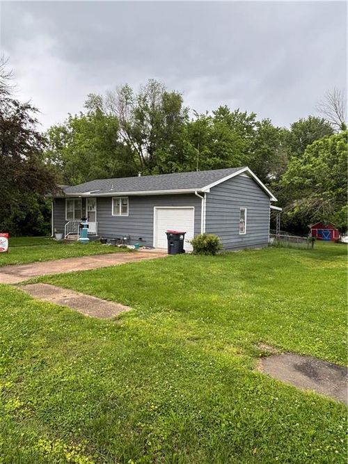 404 E Colorado St, Windsor, MO, 65360-1422 | Card Image