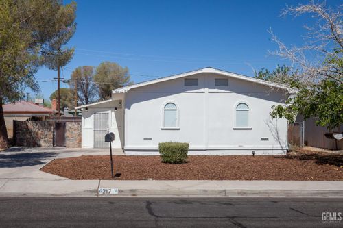 217 S American St, Ridgecrest, CA, 93555-4203 | Card Image