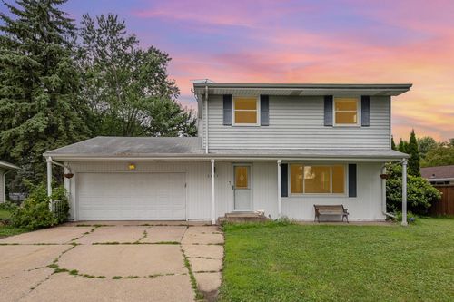 3237 Jerry Ct, White Bear Lake, MN, 55110-5313 | Card Image