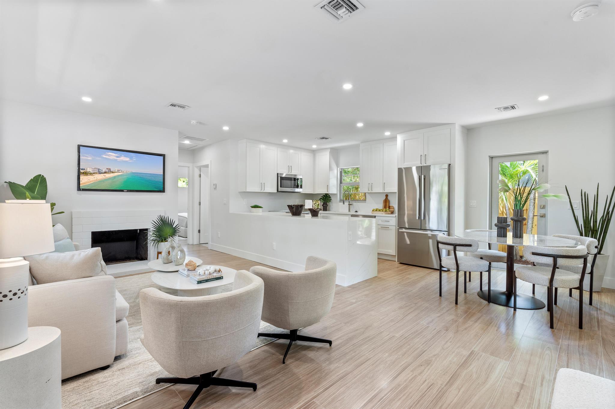 Spruce Ave, West Palm Beach, FL 33407