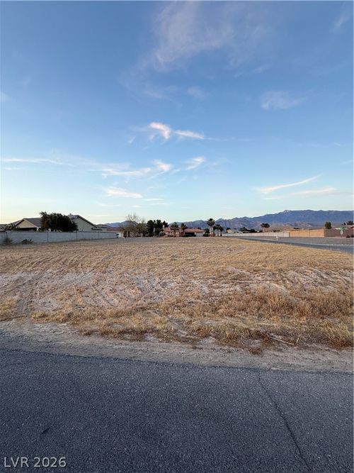 4661 Sandpiper Ct, Pahrump, NV, 89061-7782 | Card Image
