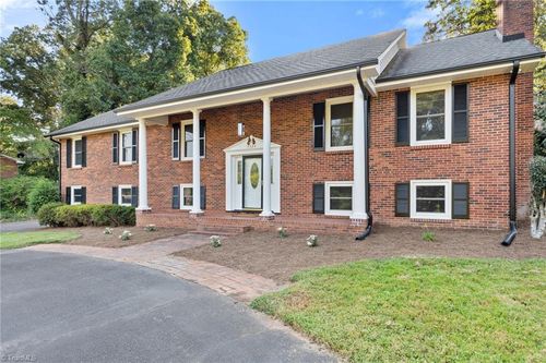 3524 Stimpson Dr, Pfafftown, NC, 27040-8609 | Card Image