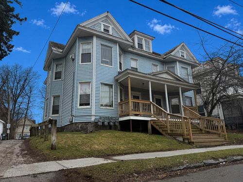 31-33 Hickok Pl, Burlington, VT, 05401-8517 | Card Image