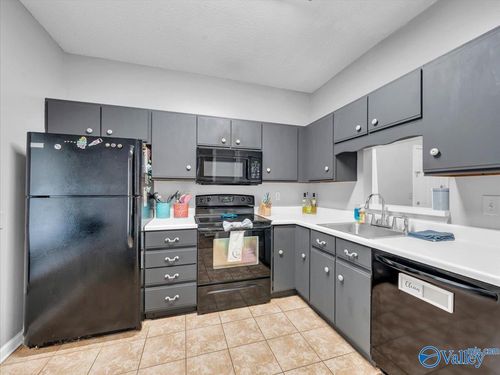 110 Bentworth Ln, Madison, AL, 35758-2428 | Card Image