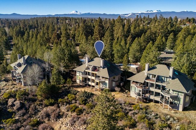 33-web-or-mls-1-16-25 19717 Mt Bachelor | Image 43