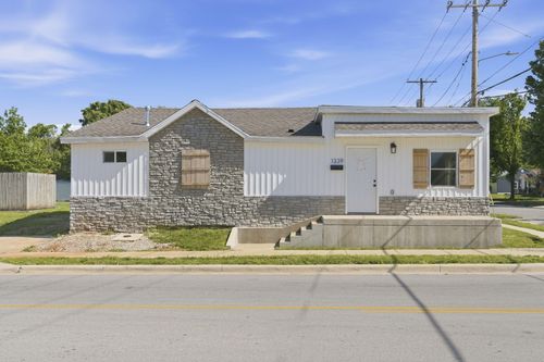 1339 E Division St, Springfield, MO, 65803-3818 | Card Image