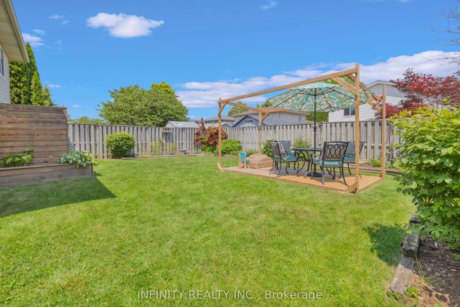 1803 Vicky Cir, House other with 4 bedrooms, 2 bathrooms and 2 parking in Windsor ON | Image 35