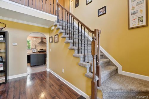 575 Thornehill Trl, Oxford, MI, 48371-5171 | Card Image