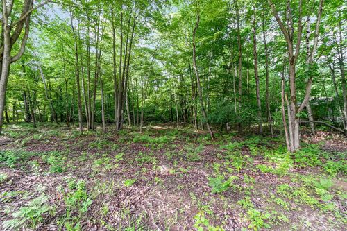 105 W River Rd, Kawkawlin, MI, 48631 | Card Image