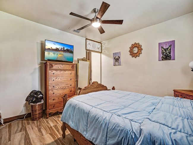 Primary Bedroom | Image 17