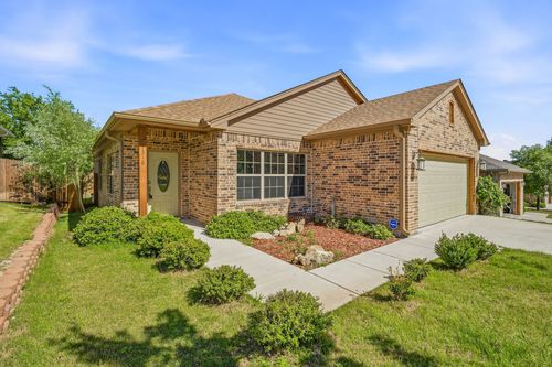 2213 Kaitlyn Dr, Weatherford, TX, 76087-4243 | Card Image