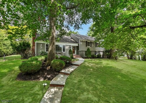 2 Inverness Ct, Short Hills, NJ, 07078-2030 | Card Image