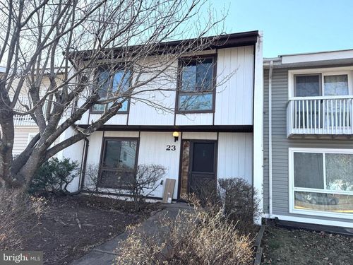 23 Monarch Dr, STERLING, VA, 20164-1340 | Card Image