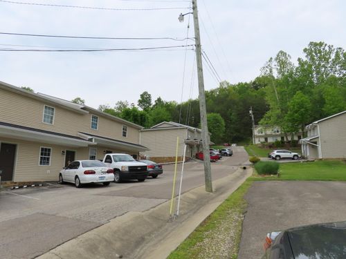 939 Piedmont St, Morehead, KY, 40351-2117 | Card Image
