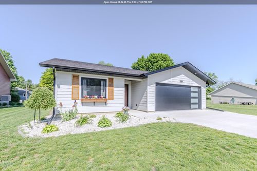 1004 Clayton St, Lake Park, IA, 51347-1034 | Card Image