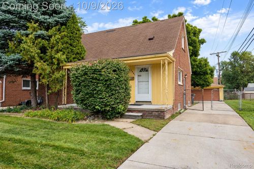 9081 Roosevelt St, Taylor, MI, 48180-2714 | Card Image