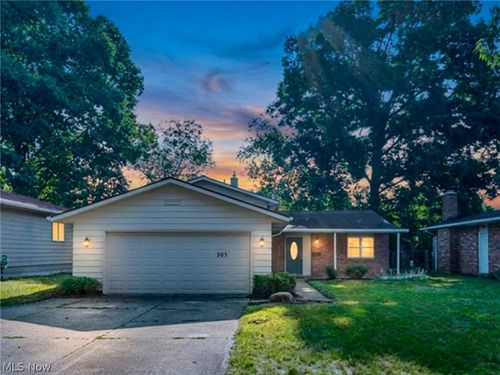 509 Silver Meadows Blvd, Kent, OH, 44240-1915 | Card Image
