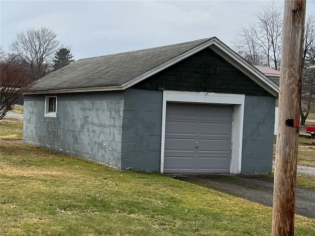 Detached garage. | Image 18