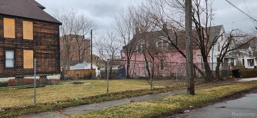 7906 Saint Paul St, Detroit, MI, 48214-2446 | Card Image