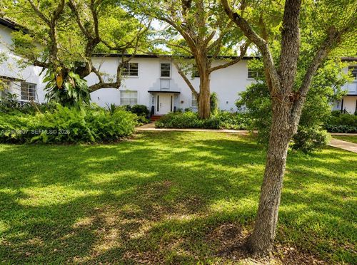 97-a-5605 Sw 80th St, Miami, FL, 33143-5672 | Card Image