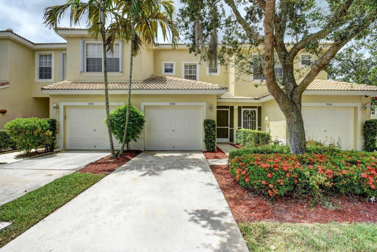 Porta Leona Ln, Boynton Beach, FL 33472