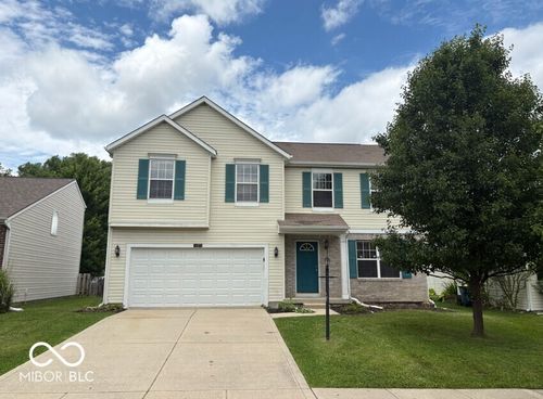 12272 Carriage Stone Dr, Fishers, IN, 46037-8512 | Card Image