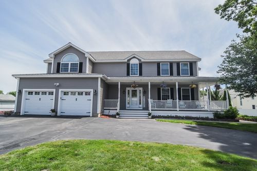 261 Oak St, Methuen, MA, 01844-5216 | Card Image